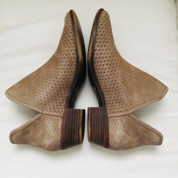 Lucky Brand Tan Boots Booties Size 9 - Picture 5 of 6